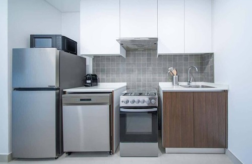 Al Hamriya Apartment | Waterfront Studio W Pool & Beach Access