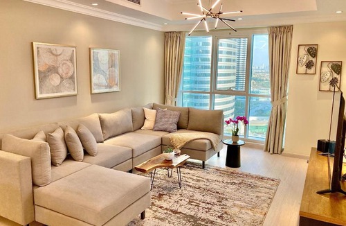 Jumeirah Lake Towers Apartment | White Sage - Lakefront Apartment Amidst Parks With Lake Access