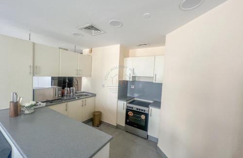 Barsha Heights Apartment | Yogi - Studio - Rooftop Pool - Barsha Heights