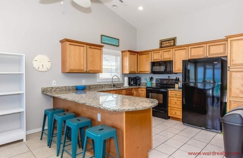North Topsail Beach House | YOLO - Fantastic 5 BR Oceanfront Home - 2 Living Rooms