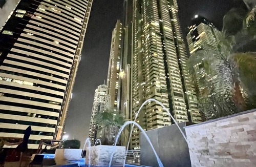 Dubai Marina Apartment | Your Cozy Dubai Marina Home