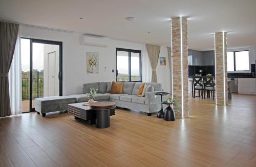 Auckland Apartment | Your Private Escape with city views