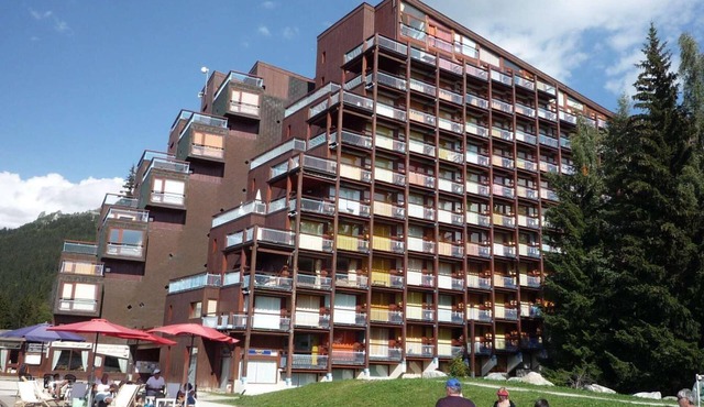 100m from resort center, 8th floor, view mountain, balcony, tv, 25m², Les Arcs in Les Arcs