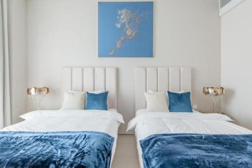 2 BDR Apt The Address Beach Resort JBR