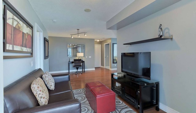 2 Bedroom/2 Bathroom Suite in Etobicoke