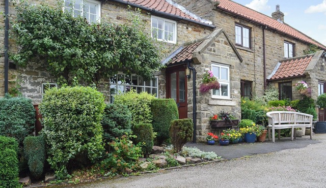 2 bedroom accommodation in Sneaton, near Whitby in Whitby