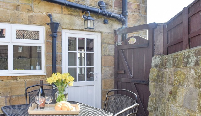 2 bedroom accommodation in Fylingthorpe, near Robin Hood’s Bay in Whitby