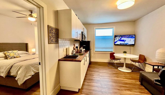 210-Trendy 1 Bedroom Apt in Downtown San Jose in San Jose