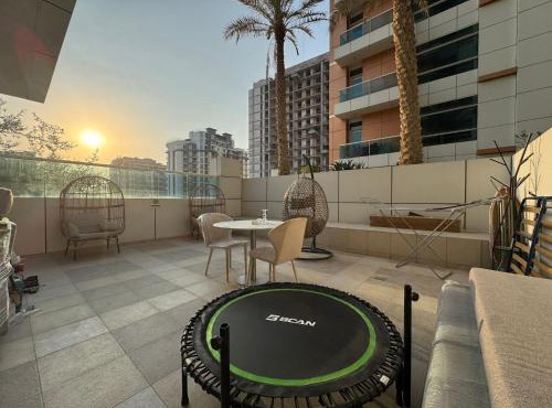 2BR available with Private terrace