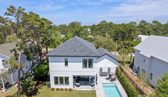 30A Good Vibes | Beach Access, Heated Pool, Bikes, Golf Cart | Blue Mountain