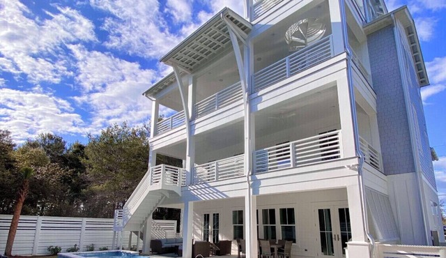 30A Luxury Accommodations With Resort Style Amenities! 3779 W County Hwy 30a