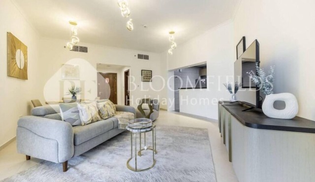 327 Bloomfields Magnificent 1BR Ajwan