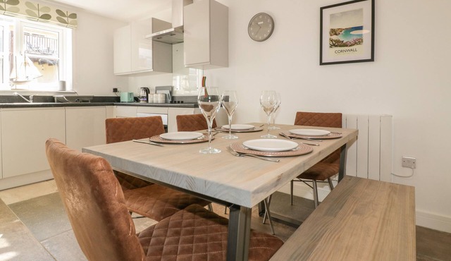 4 Trerammet Crescent in Tintagel