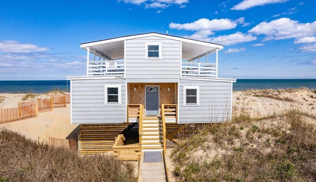 405 Ocean-Front with Panoramic Ocean Views in Nags Head