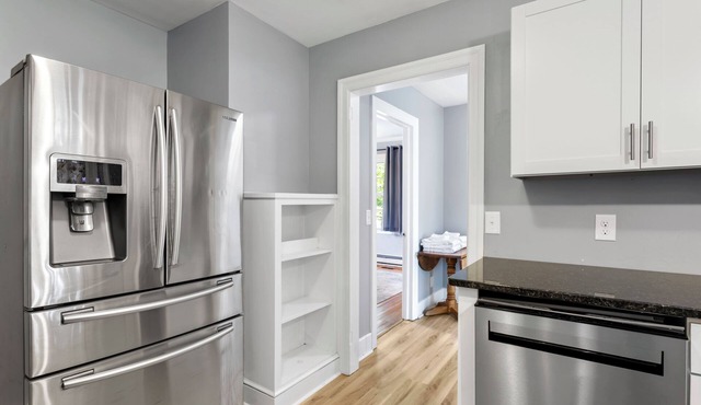 4BR Home - A Walk to Campbell Univ - Pet-Friendly in Lillington