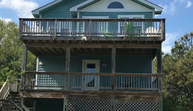 5 BR OBX Beach House in Corolla, NC - 8 Minute Walk to the Beach & Pet Friendly in Corolla