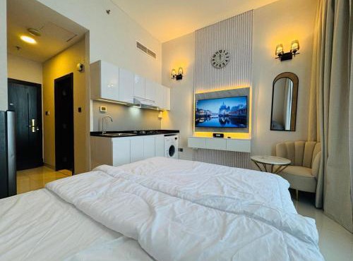 Al Manara Premium Deluxe Sheikh Zayed View Studio