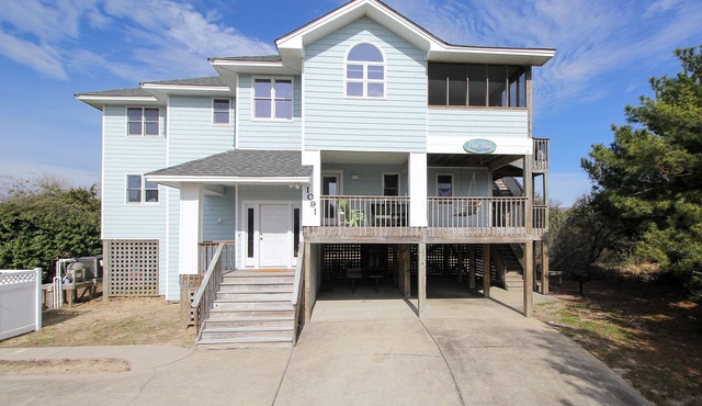 Amazing location - 200 yards to Beach - close to Whalehead Club