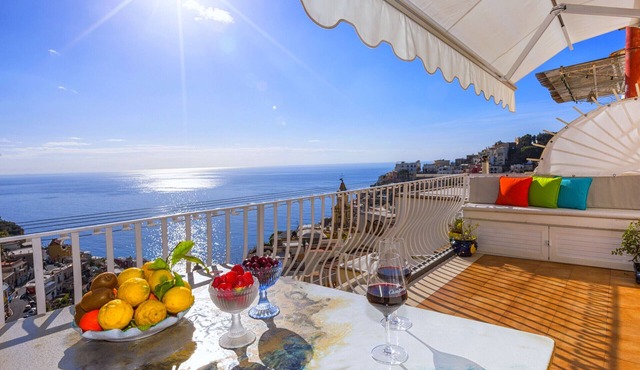 AMORE RENTALS - Casa Paradisea with Sea View Terraces