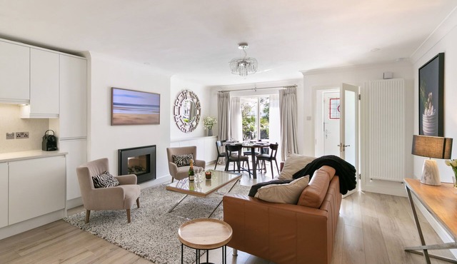 An exceptional property, perfectly located - ideal for extended stays.