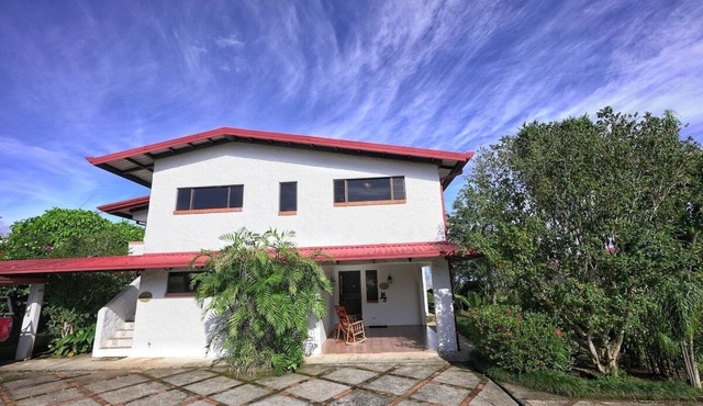 Apartamento del Aracari - Top Level Apt with Gorgeous Views near SJO Airport