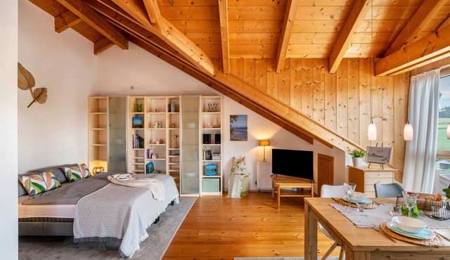 Apartment 'Ferienwohnung Breitenberger' with Lake View, Balcony and Wi-Fi in Herrsching am Ammersee