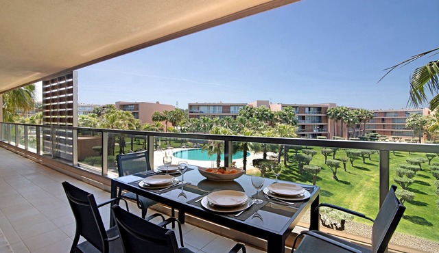 'Apartment Herdade dos Salgados' close to the Beach with Shared Pool & Wi-Fi in Guia