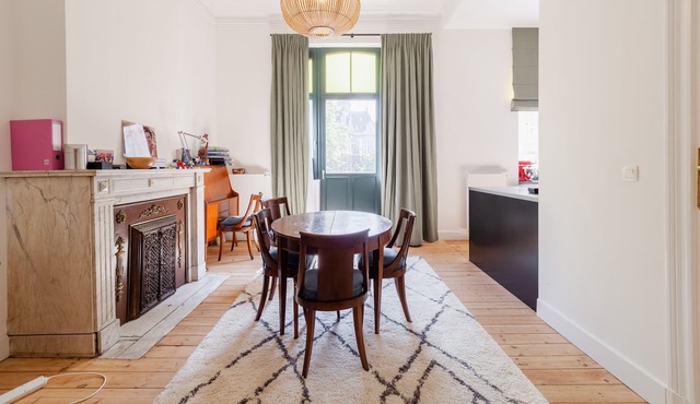 apartment in trendy st Gilles