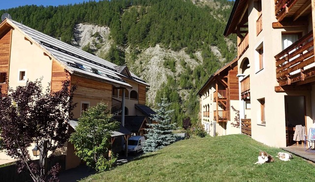 Apartment on the slopes in Arvieux