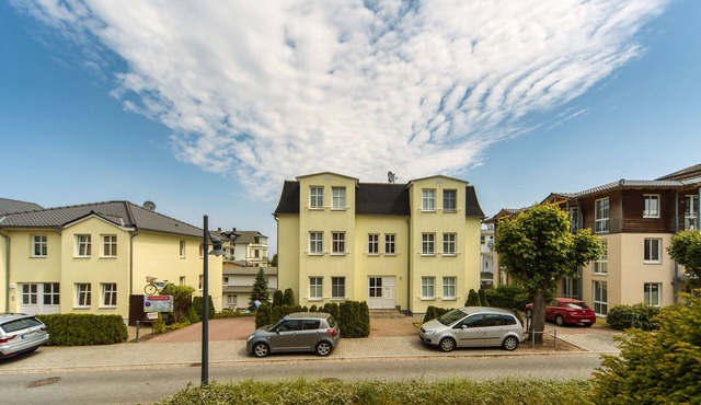 Apartment Usedom Seebad Ahlbeck on the stand with Lake View Balcony Parking in Heringsdorf