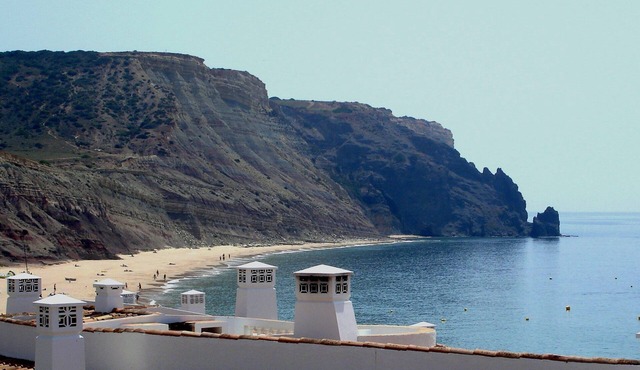 Apartment with stupendous ocean views, 50 meters from the beach in Luz