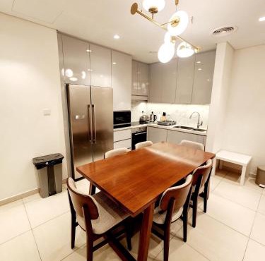 Apartments with three bedrooms at address hotel