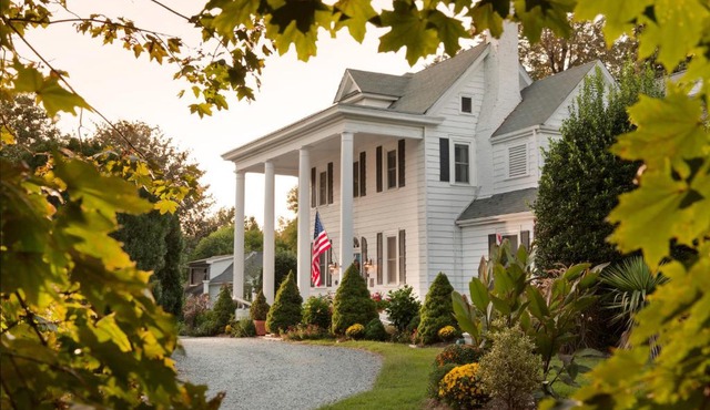 Arrowhead Inn in Durham