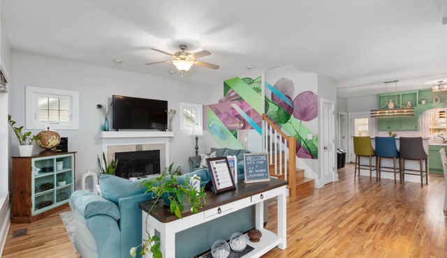 Artist’s Lair at Biltmore Ter- King bed-5 min Biltmore & Parkway,8 min Downtown. in Asheville