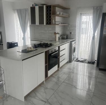 Atlantic ocean golf estate villa in Stompneusbaai