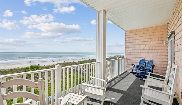 Atlantis Villas 104 -Renovated 6 BR-Game Room-Pool in NORTH MYRTLE BEACH