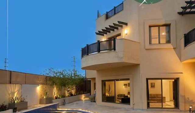 Aura Chalets