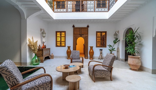 Authentic 5-bedroom Riad with swimming pool in the heart of Marrakech's Medina in Marrakech