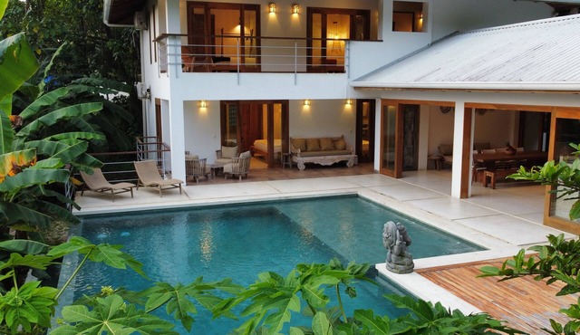 Bali-style villa in Santa Teresa! Pool, Wi-Fi, AC in Puntarenas Province