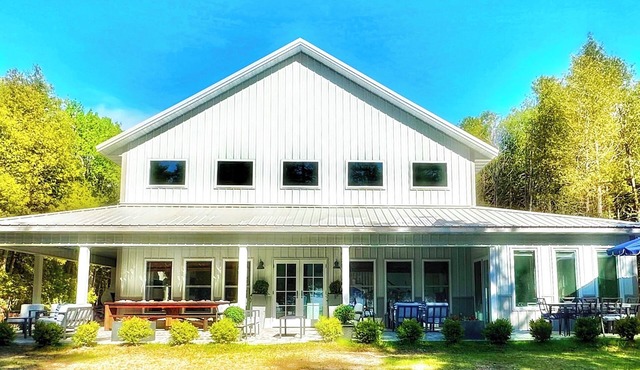 Bay waterfront 5 BR 4BT Barndominium. Still some availability late summer/fall! in Sturgeon Bay