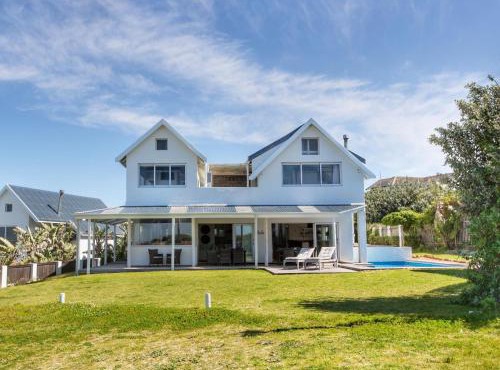 Beach Break Guest Houses and Villas in Cape St Francis