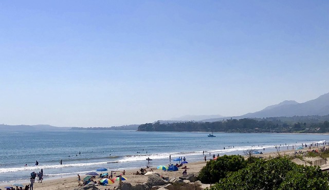 Beach front Sea Loft in Santa Barbara. Weekly discounts. Best beach sunsets! in Carpinteria