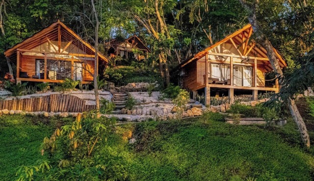 BEACH RESORT PLAYA LEONA YOUR PLACE IN COSTA RICA NATURE & PEACE in Playa Naranjo