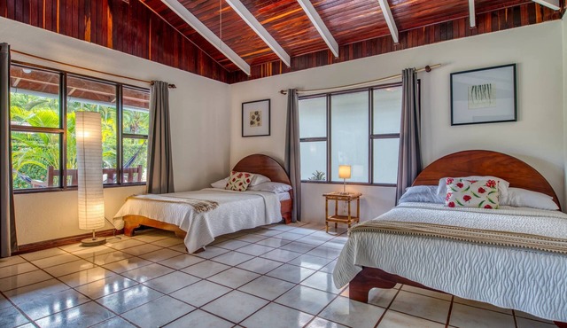 Beachfront Studio 2, Playa Palo Seco in Parrita