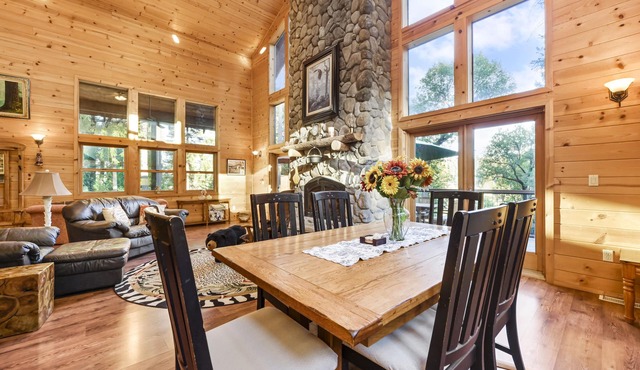 Beautiful Cabin in the Woods - Near Jenkinson Lake in Pollock Pines