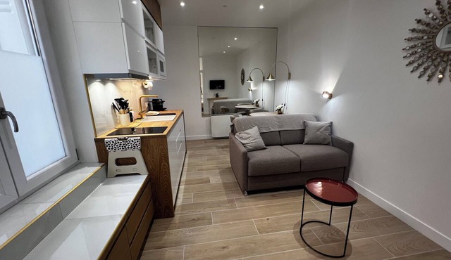 Beautiful & quiet flat, ideally located in Paris