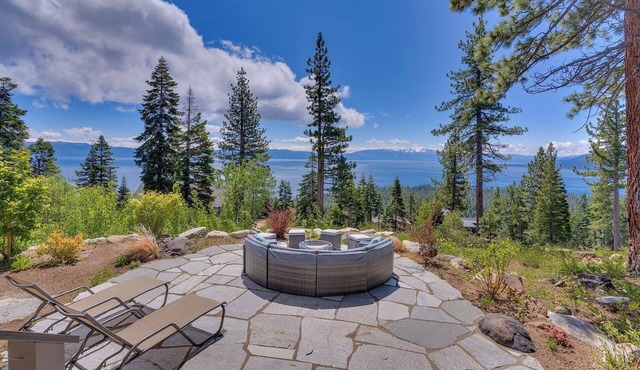 Big Pine - Lakeview - TLUXP in Tahoe City