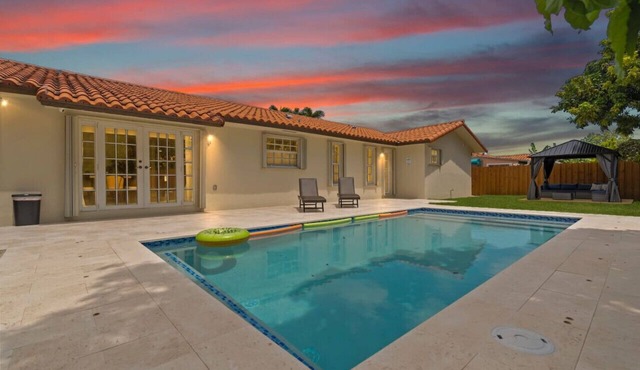 Blue Oasis - Heated Pool 5B/3BTH in Miami