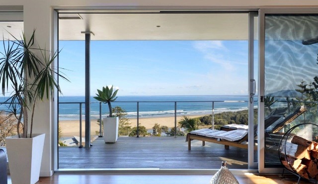BLUE SALT-Spectacular water views. Wood Burner Fire. 15% discount all winter. in Gerroa