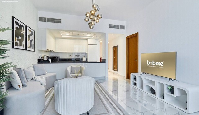 bnbme | Premium Apt with Balcony – near Burj Khalifa